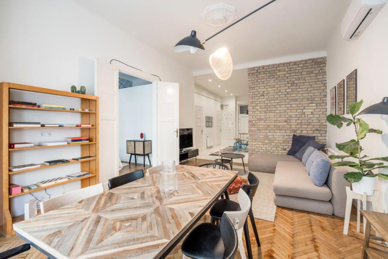 Sunshine Sprint Luxury Apartment Budapest Exteriör bild